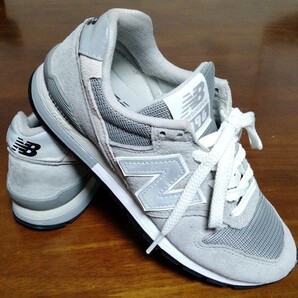 現行モデルNew Balance996ニューバランス996スニーカー グレー 灰色 22.5cm メンズ レディース キッズ