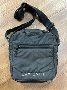 C.E CAV EMPT シーイー キャブエンプト ナイロン ショルダーバッグ