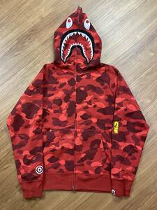 31 A BATHING APE アベイシングエイプ color camo 赤迷彩 猿迷彩 ファレルカモ shark シャーク スウェットパーカー サイズM