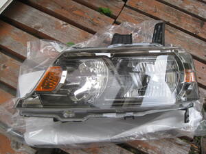 美品！RF5 ステップワゴンスパーダ　左ヘッドライト　33151-S7S-J21　スタンレーP3589　HID　送料込