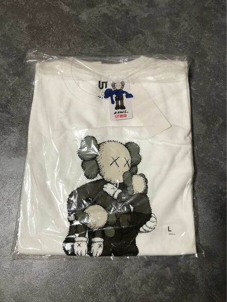 新品　kaws ×UNIQLO white TEE L