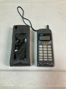 * two машина Kyocera TH141 мобильный телефон au