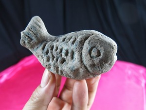 B　陶製魚像　「黙する魚像」　遺跡発掘品　陶器　本物　テラコッタ