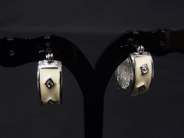 未使用】GIVENCHY 英字 フェイクパール イヤリング ジバンシー-