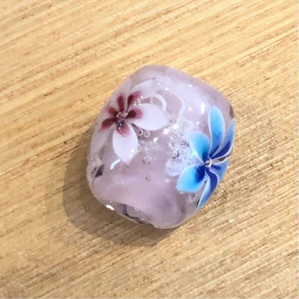 とんぼ玉