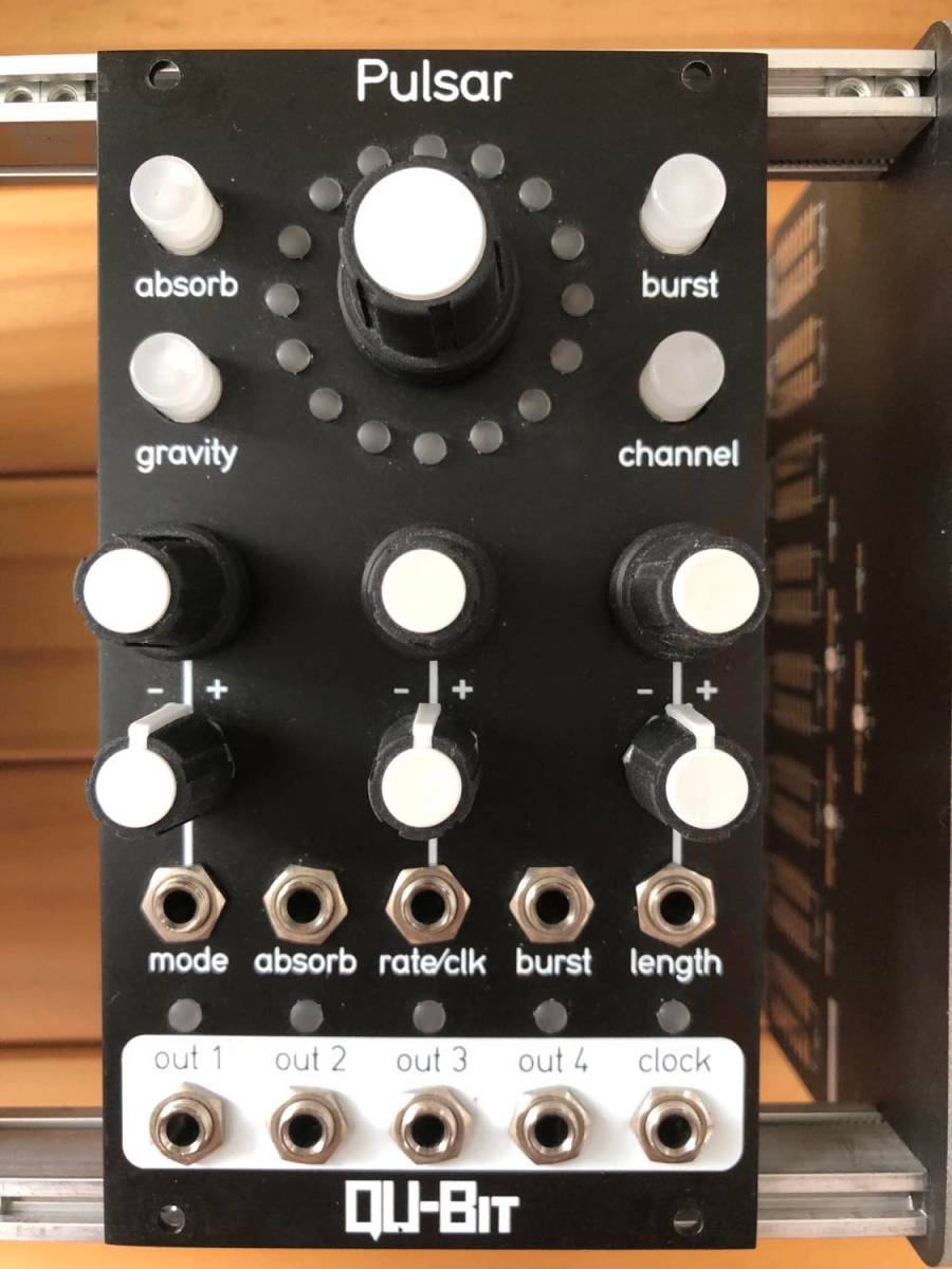 ルカリ Qu-Bit Electronix Pulsar 黒パネル付 モジュラーシンセ てに