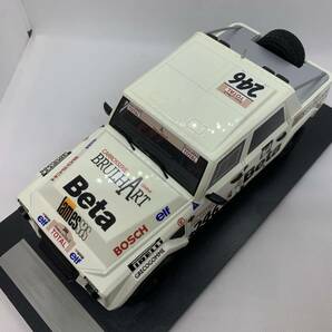 1/18 ランボルギーニ Lamborghini LM002 Dakar J03-05-020の画像6