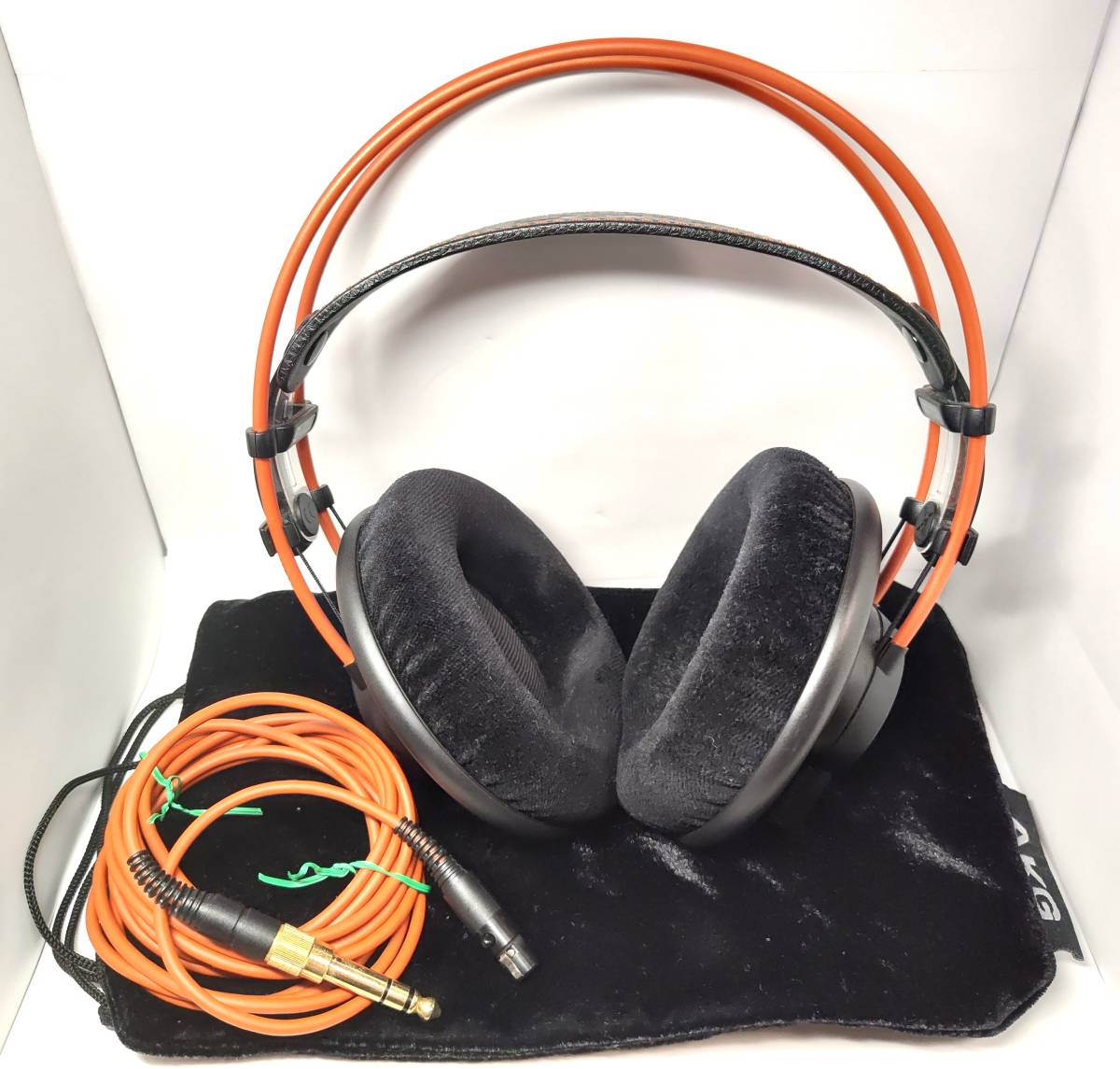AKG K712pro + C200 | www.jarussi.com.br
