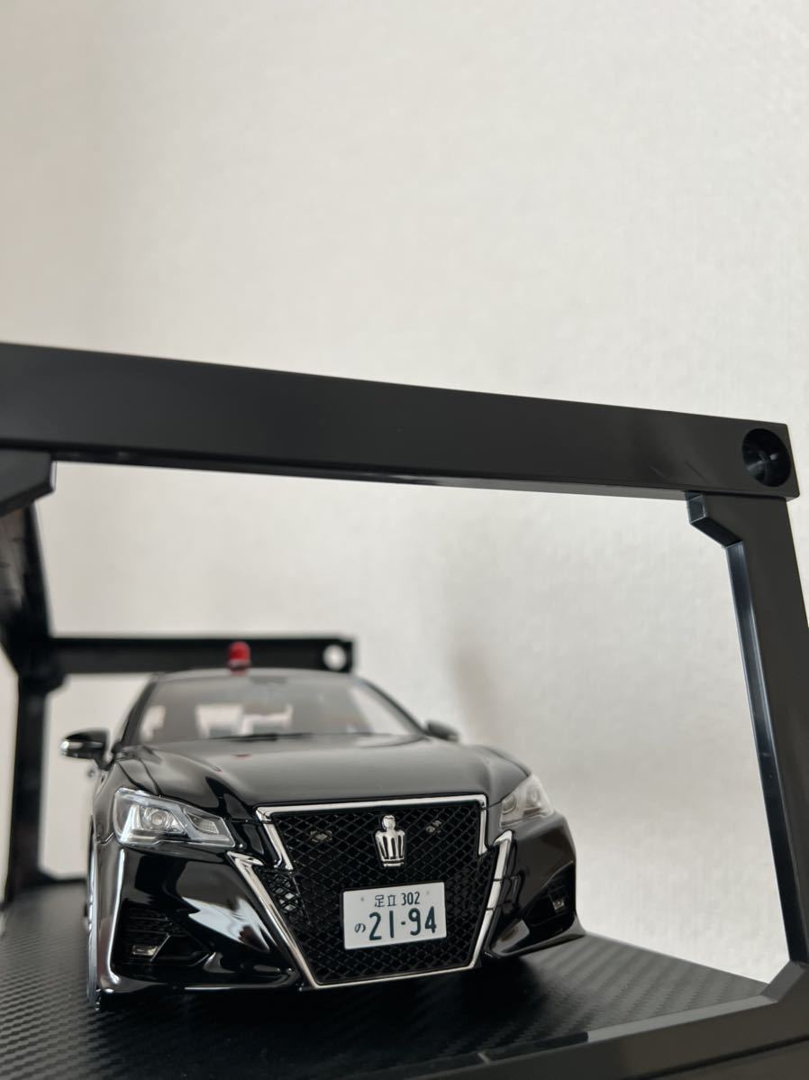 クラウンアスリート 210系 覆面パトカー イグニッションモデル 1/18