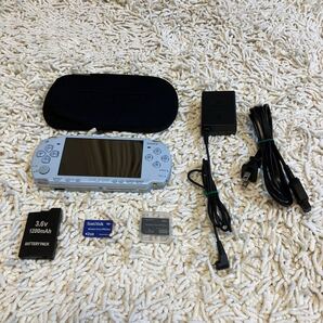 PSP2000本体と周辺機器(ソフト一本おまけ)
