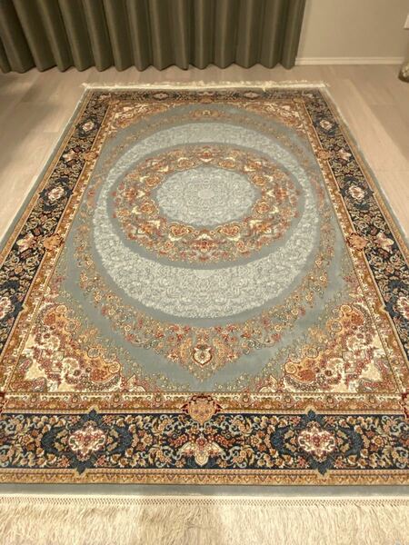 トルコのシルクカーペット ペルシャ絨毯 イラン イラン産
