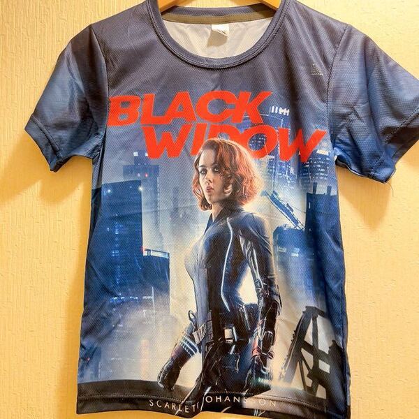 新品ブラックウィドウ★スカーレットヨハンソン★ネイビーTシャツ★ユニセックス★M★最終値下げ★他フリマでもセール中★現品限り早い者勝