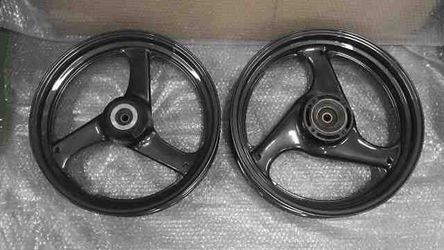 バンディット250 GJ74A-111xxx の ホイールセット 2 *1661915507 中古 バンディット250 GJ74A-111xxx の ホイールセット 2 *1661915507 中古