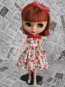  ручная работа * Blythe / Licca-chan размер . европейская одежда комплект кукла One-piece / Cherry рисунок платье / наружный Fit / кукла одежда / кукла наружный Fit красный белый 