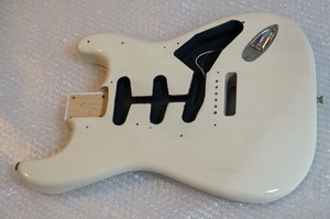 Fender Japan ストラト ボディ ST57 USB USブロンド ホワイト アルダー フェンダー ジャパン 限定 レアカラー 良品