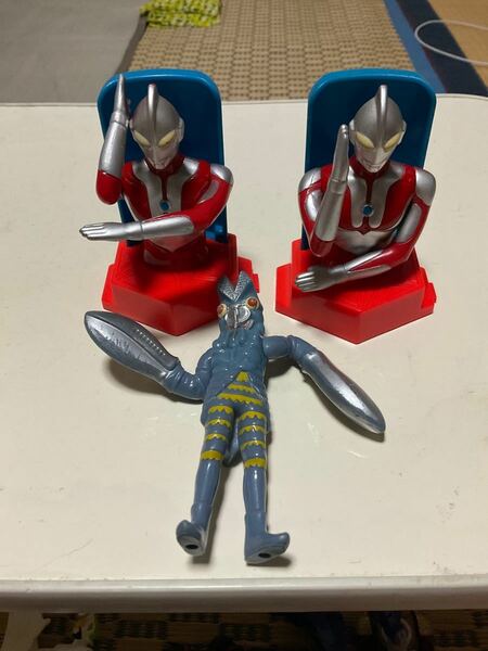 ウルトラマン　上半身　フィギィア