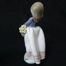 【1484458-039】●美品●LLADRO リヤドロ 5222/きれいな花ばかり 5467/5月の花 フィギュリン2体セット 置物 80サイズ発送同梱不可_画像7