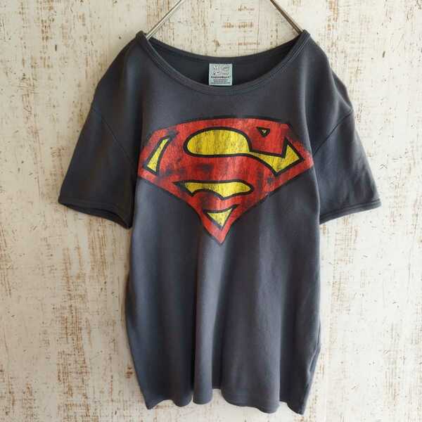 Superman　スーパーマン　半袖Ｔシャツ　ビッグロゴ　グレー　灰色　M　古着　プリント　アメコミ　イラストＴシャツ