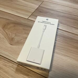 Apple アップル Lightning ライトニング SDカードカメラリーダー MD822ZM/A