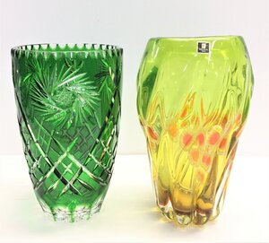 § A13793 ガラス製 花瓶 2点 まとめ グリーン メーカー不明 マルティグラス 花器 花入 花生 中古美品
