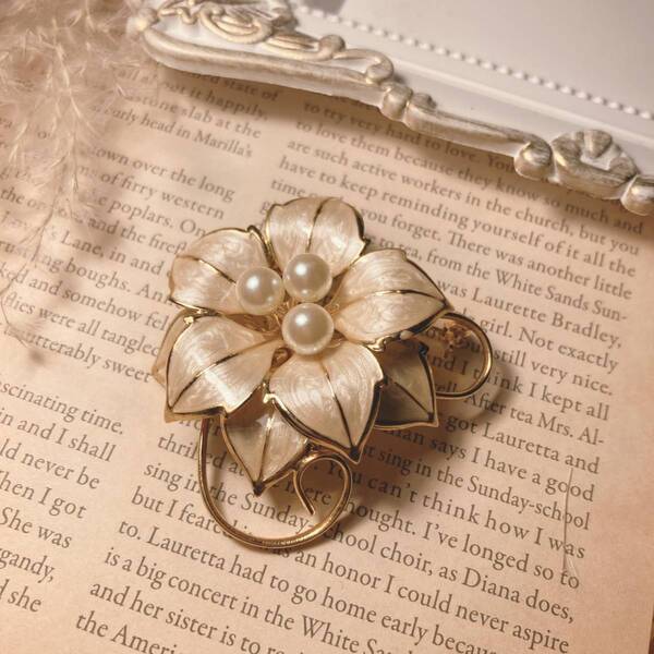 美品 ゴールド パール ブローチ お花 セレモニー ビンテージ Gold pearl flower Brooch ceremony japan Vintage 0016