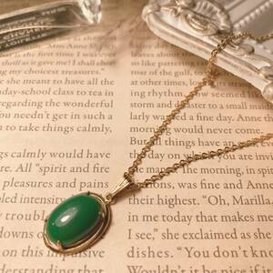 ビンテージネックレス　グリーンメノウ　ゴールド　レトロ　Classic necklace　green agate japan Vintage accessories 0065