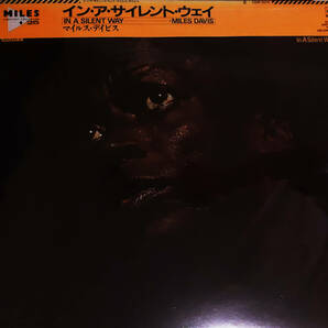 奇跡！未開封シールド 日本盤LP帯付き！Miles Davis / In A Silent Way 1983年 23AP2575 Miles Greatest Collection 25 キャップ帯！Sealedの画像1