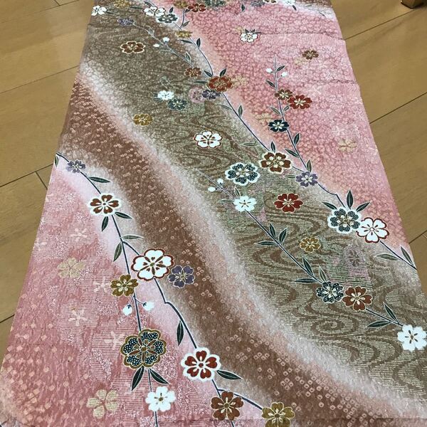 ★着物ハギレ 枝垂れ花流水金彩 桃★ 1アンティーク 正絹 はぎれ 吊るし雛 リメイク