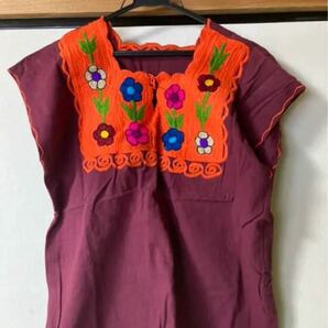 メキシコで購入　ブラウス　民族衣装　刺繍ブラウス　オレンジ色刺繍　花柄