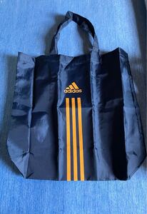 adidas トートバッグ