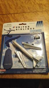 Новые неиспользованные United Airlines 1/560 Model Kit Offback x1y5