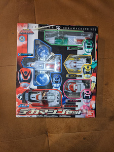 Набор машин Bandai Tokusou Sentai Dekaranger Popinica Deca