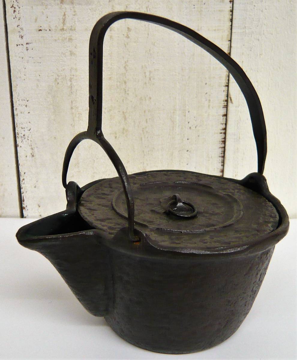 ヤフオク! -酒器 銚子(鉄製)の中古品・新品・未使用品一覧 【国内発送】 e1620 銚子 茶道具 鉄瓶 酒器 酒注 合わせ箱 糸目 鉄製 金属工芸