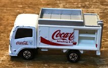 CC-7048 ■送料無料■ COCA COLA トラック ISUZU ELF トミカ TOMICA TOMY 自販機 ミニカー 車 自動車 41g ●動作品 /くGOら_画像9