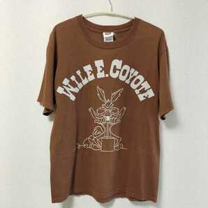 ルーニー・テューンズ ワイリー コヨーテ WILE E. COYOTE プリントTシャツ 半袖 BACKDROP バックドロップ S ブラウン(茶色）