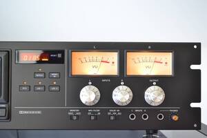TASCAM 112MK2 ★新品録再ヘッド交換済み ★整備品 3モーター プロ用カセットデッキ ★ TEAC カセットデッキ (送料無料)