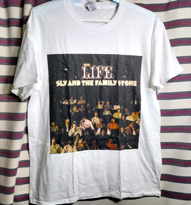 スライ&ザファミリーストーン Sly & the Family Stone 『ライフ / LIFE』BIGプリントTシャツ 【Lサイズ】 送料無料☆彡新品