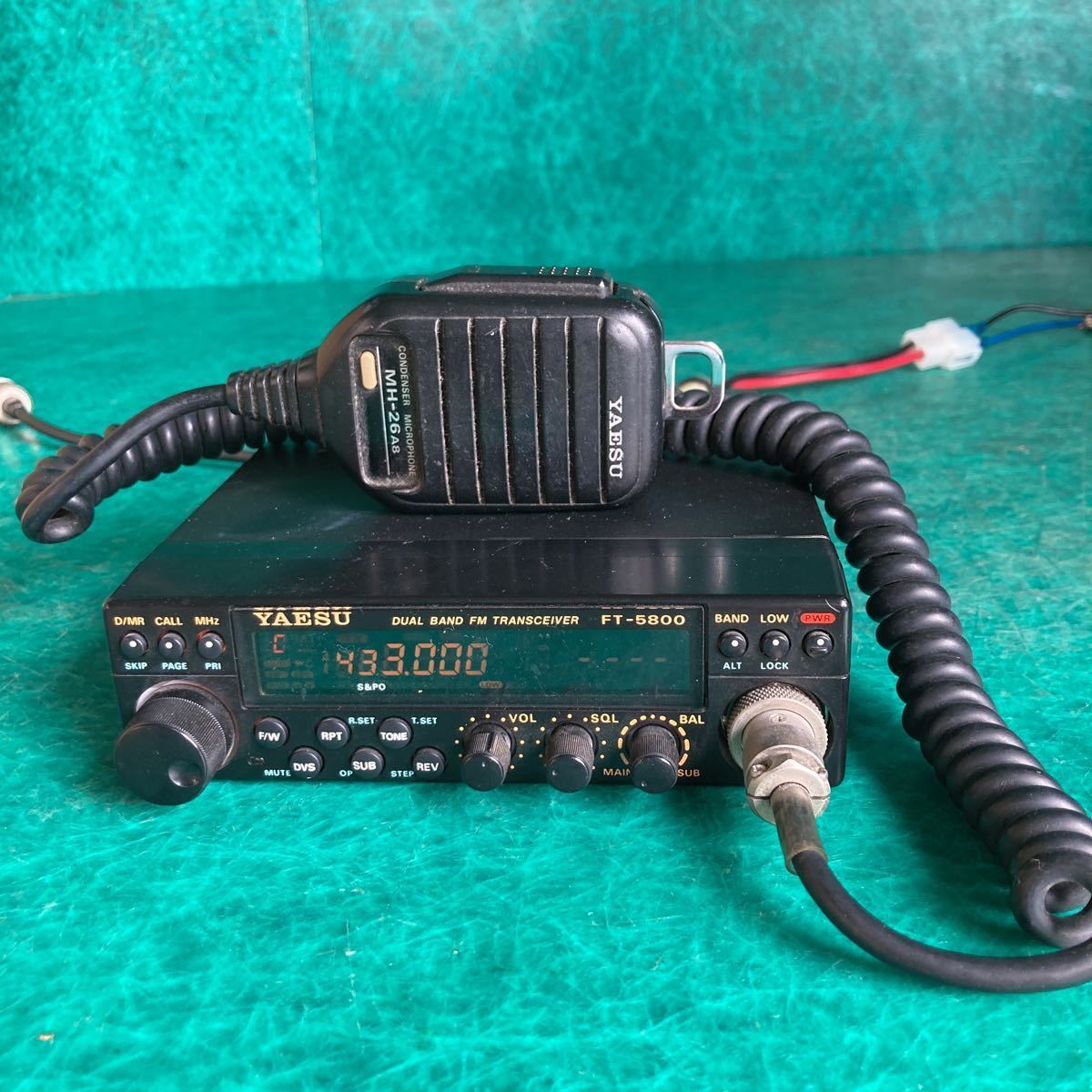 ヤエス無線 FT-5800 430/1200Mhz デュアル FMトランシーバー