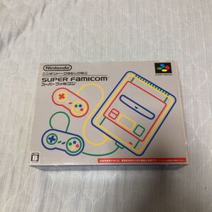 ニンテンドークラシックミニ スーパーファミコン【ニンテンドーUSB ACアダプター付】