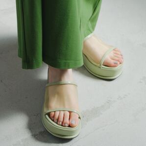 Kastane 厚底メッシュサンダル