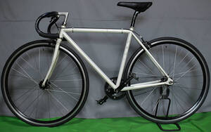 FUJI feather(タイヤ新品)フェザー)ホワイトカラー)CT49cm)シングルスピード)ピストバイク 中古