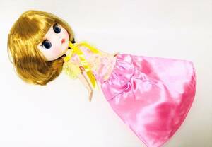 ☆01　現品のみ　1/6　ICY-Doll　アイシードール　人形　フィギュア　カスタムドール　洋服　ドレス　E