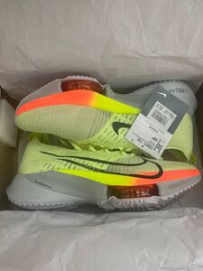 ☆新品未使用☆ナイキ(NIKE)エアズームテンポネクスト%フライニット
