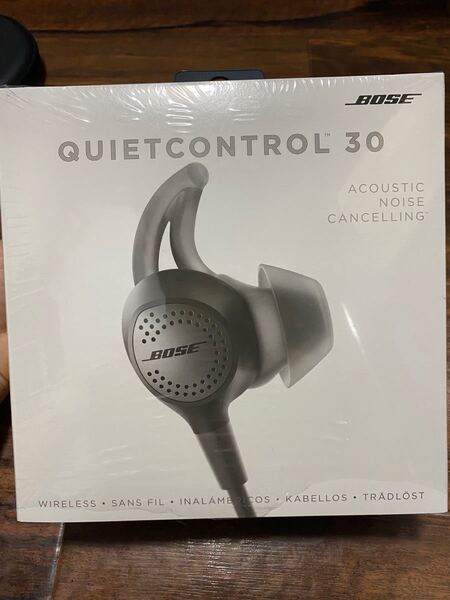 BOSE QuietControl 30 wireless headphones