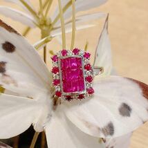 力強い煌めき！！豪華！！【Ruby】ルビー　2.25ct ミステリーセッティング　 脇ダイヤモンド　0.25ct k18WG 約8.2g_画像2