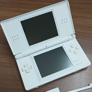 ニンテンドーDS Liteクリスタルホワイト②