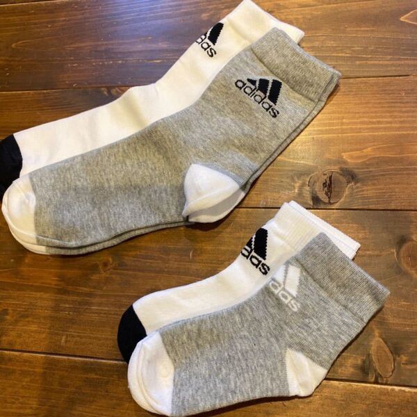 ママとお揃いコーデ adidas ソックス