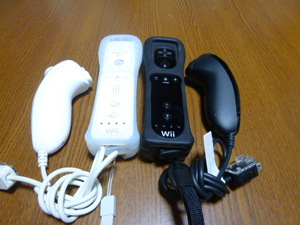 RSJN099【即日発送 送料無料】Wii リモコン ジャケット ストラップ ヌンチャク 2個セット ブラック ホワイト(動作良好)白 黒