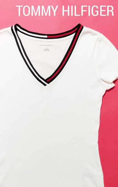【美品】TOMMY HILFIGER(トミーヒルフィガー)レディースカットソーS