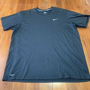 沖縄 米軍放出品 NIKE ナイキ Tシャツ トレーニング ランニング オシャレ ファッション XXLARGE ブラック (管理番号WX54)